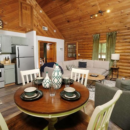 Grove Creek Cabin جاتلينبرج المظهر الخارجي الصورة
