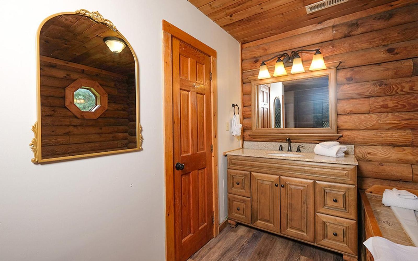 Grove Creek Cabin جاتلينبرج المظهر الخارجي الصورة