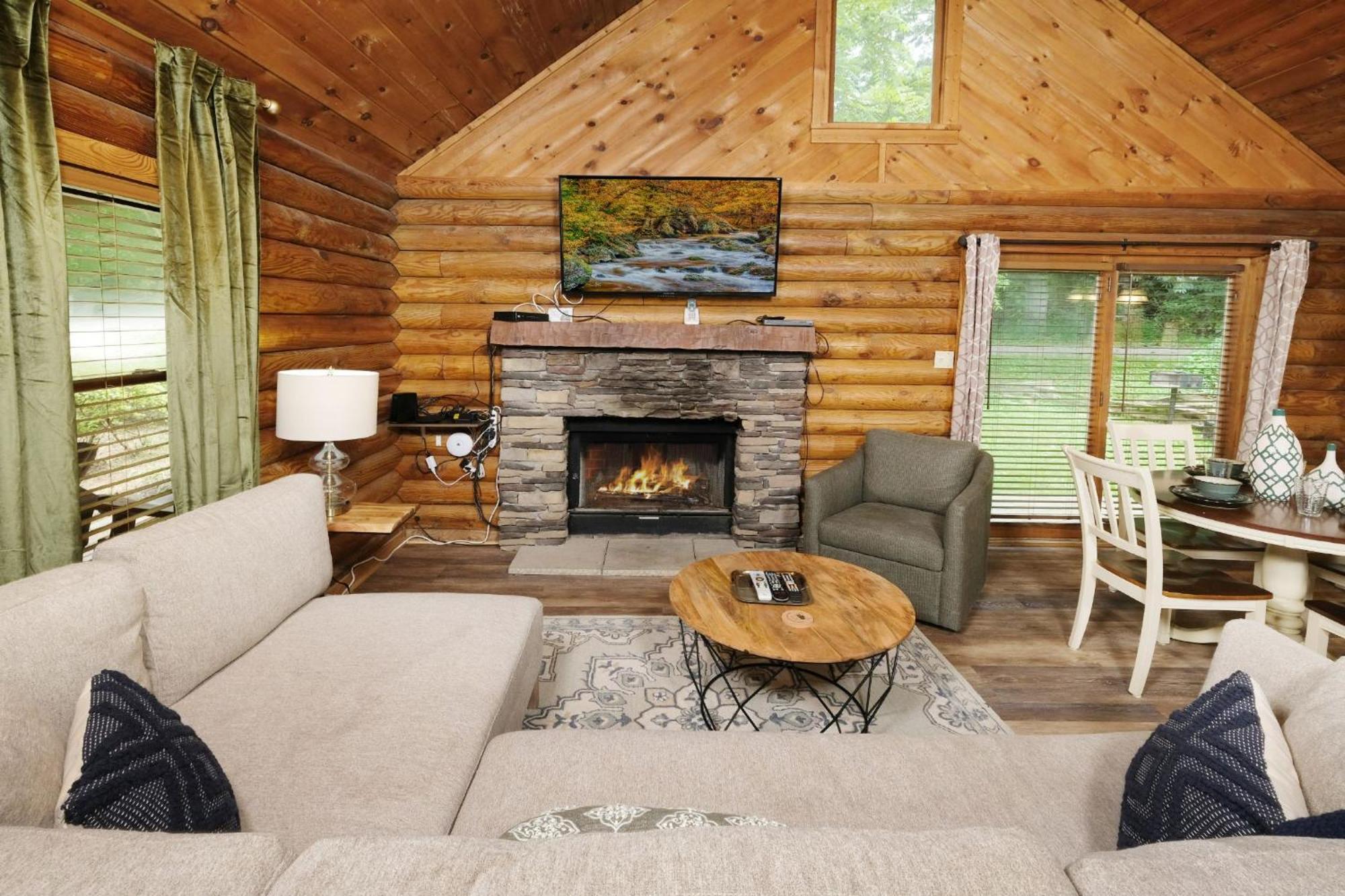 Grove Creek Cabin جاتلينبرج المظهر الخارجي الصورة