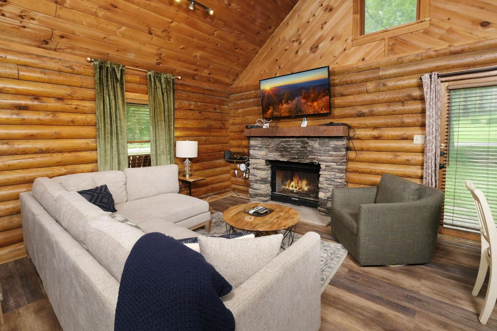 Grove Creek Cabin جاتلينبرج المظهر الخارجي الصورة