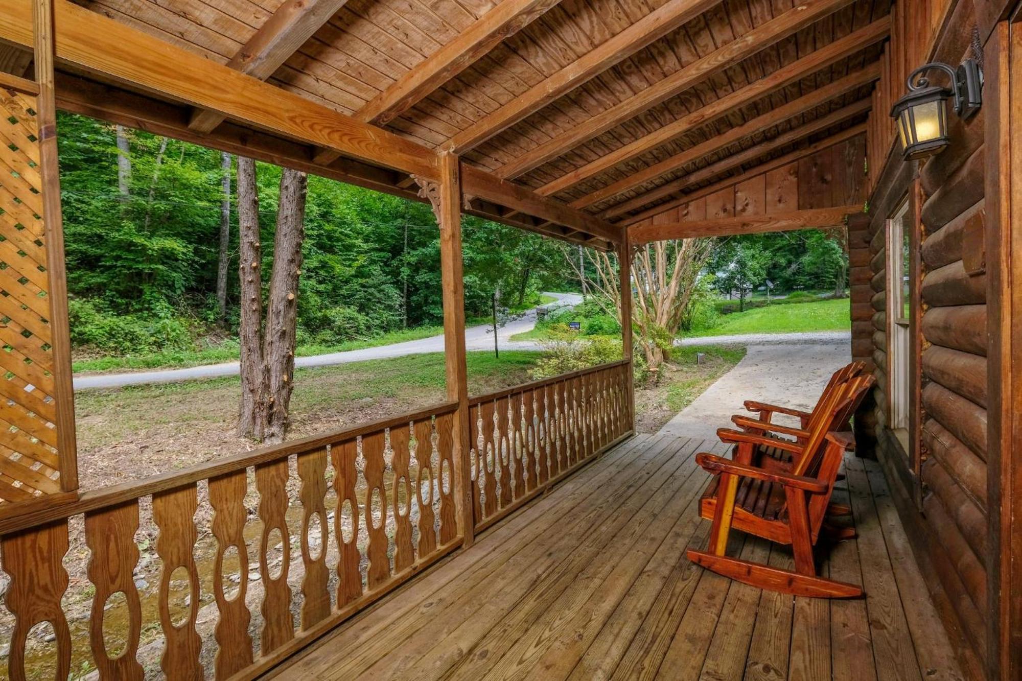 Grove Creek Cabin جاتلينبرج المظهر الخارجي الصورة
